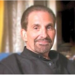 Энтони Роберт 