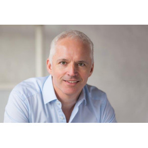 Мартин Стив 