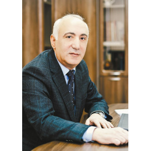 Азоев Геннадий Лазаревич